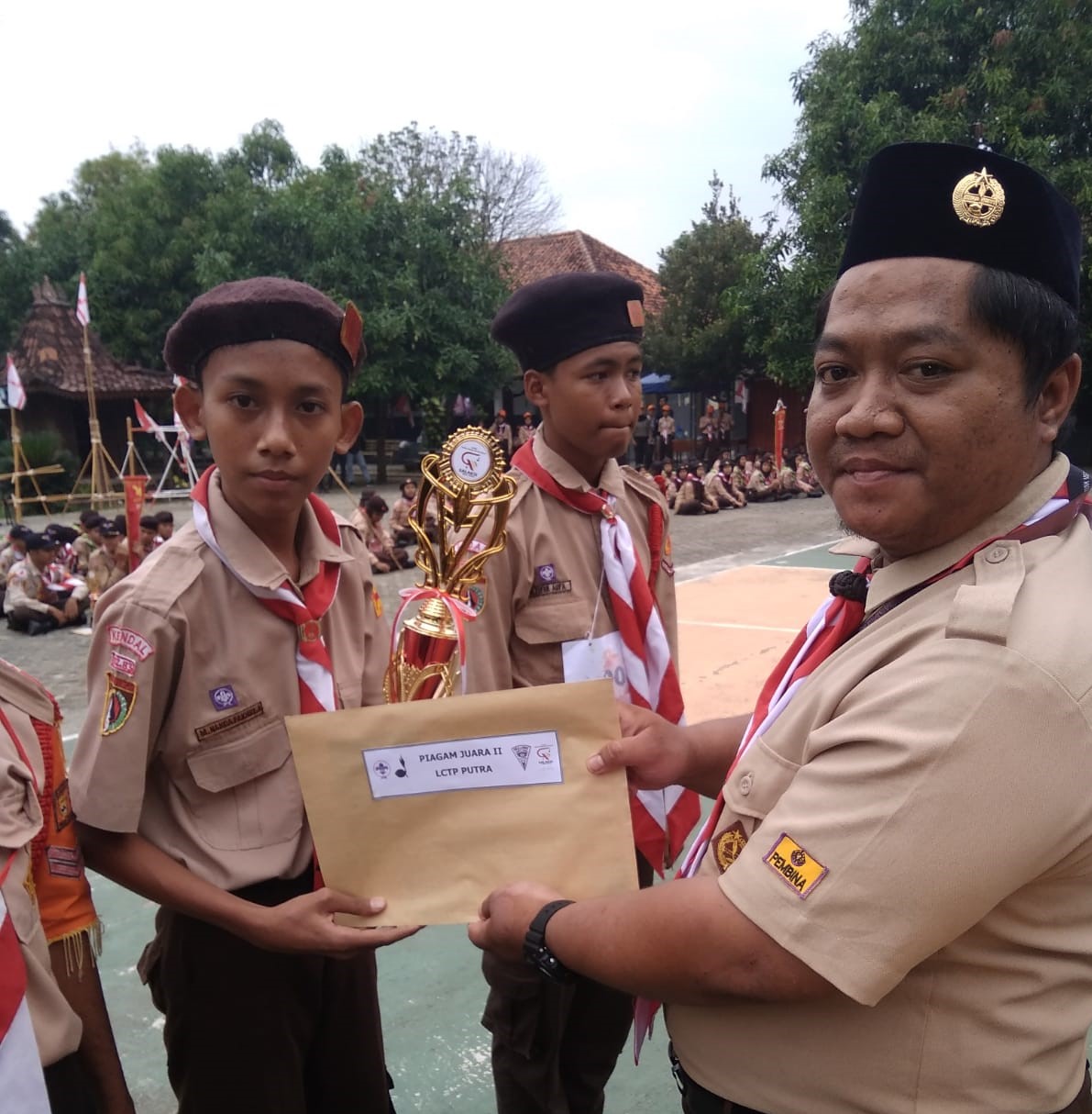 Regu MTs NU 07 Patebon Raih Juara 2 Lomba Cerdas Tangkas Pramuka